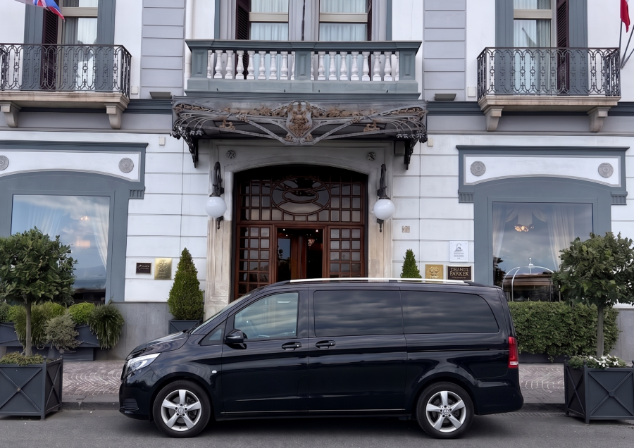 NOVEMBER IN NAPLES: STAY & TRANSFER INCLUDED